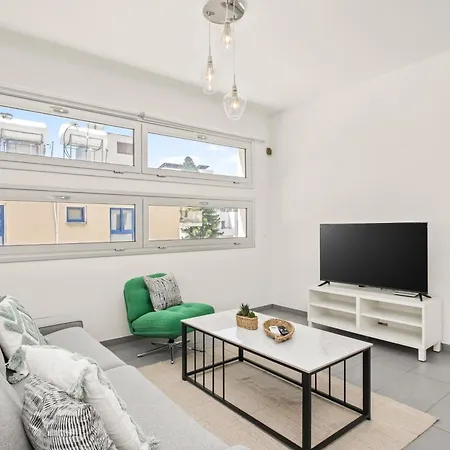 Apartment Mackenzie Urban 2 Bedroom